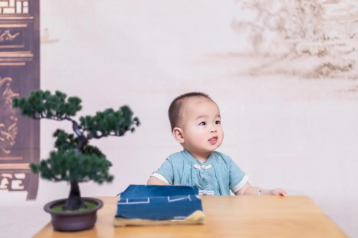 微山八个月宝宝可以吃盐吗 微山八个月宝宝可以吃盐吗